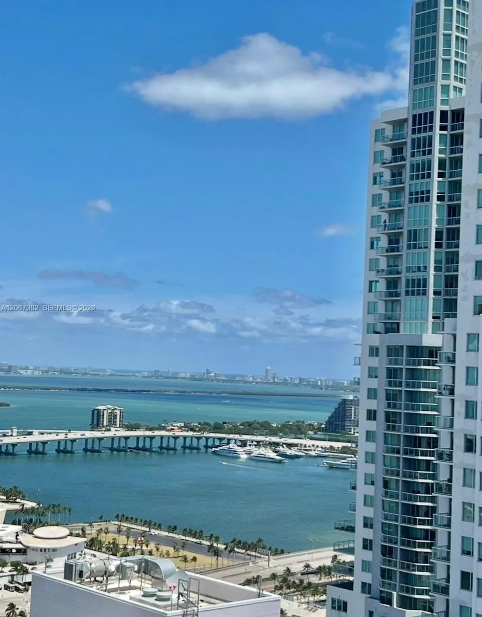 133 NE 2nd Ave # 1102, Miami, FL 33132 photo 12