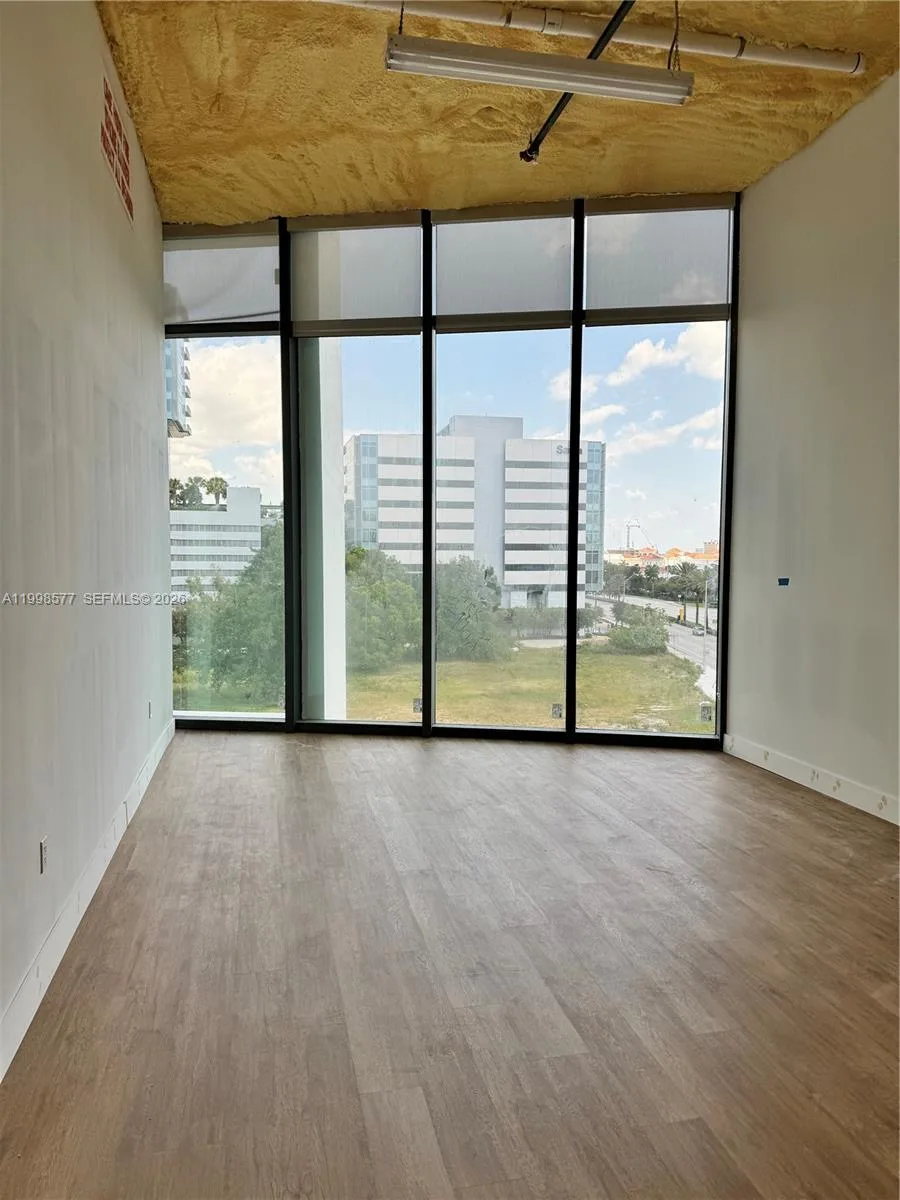 21290 Biscayne Blvd # 405, Aventura, FL 33180 photo 2