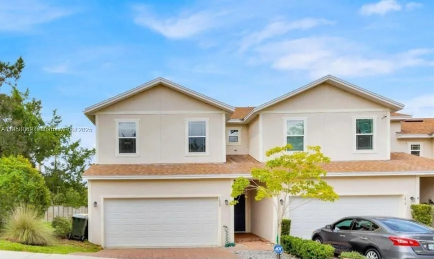 1020 LAKEFRONT VILLAGE DR, Clermont, FL 34711