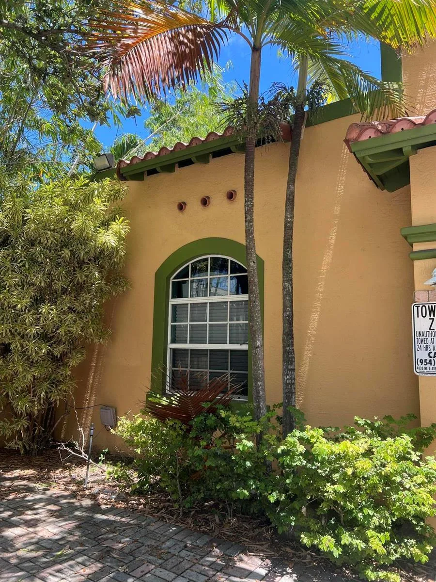 720 NE 3rd, Fort Lauderdale, FL 33304