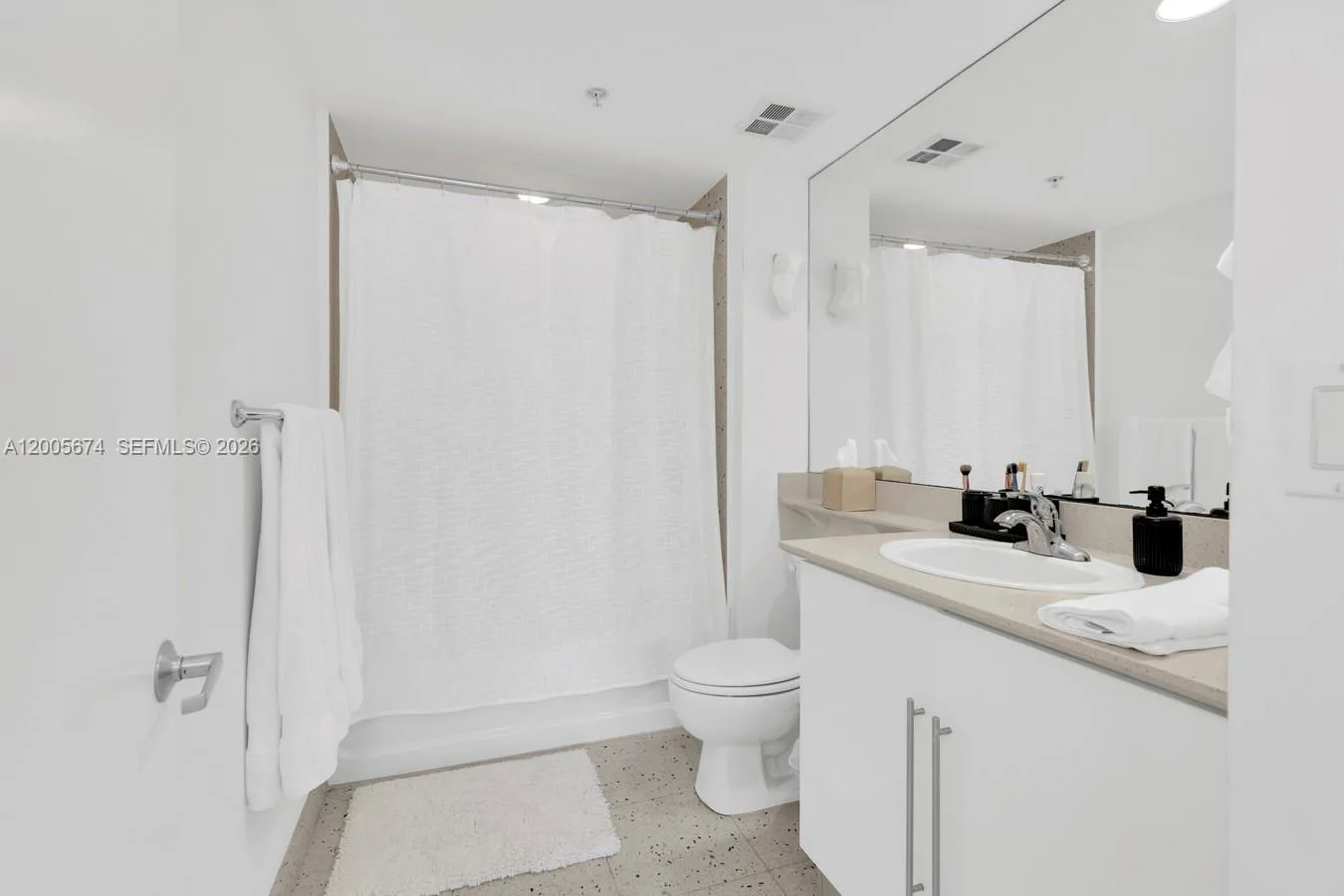 335 S BISCAYNE BL # 3408, Miami, FL 33131 photo 11