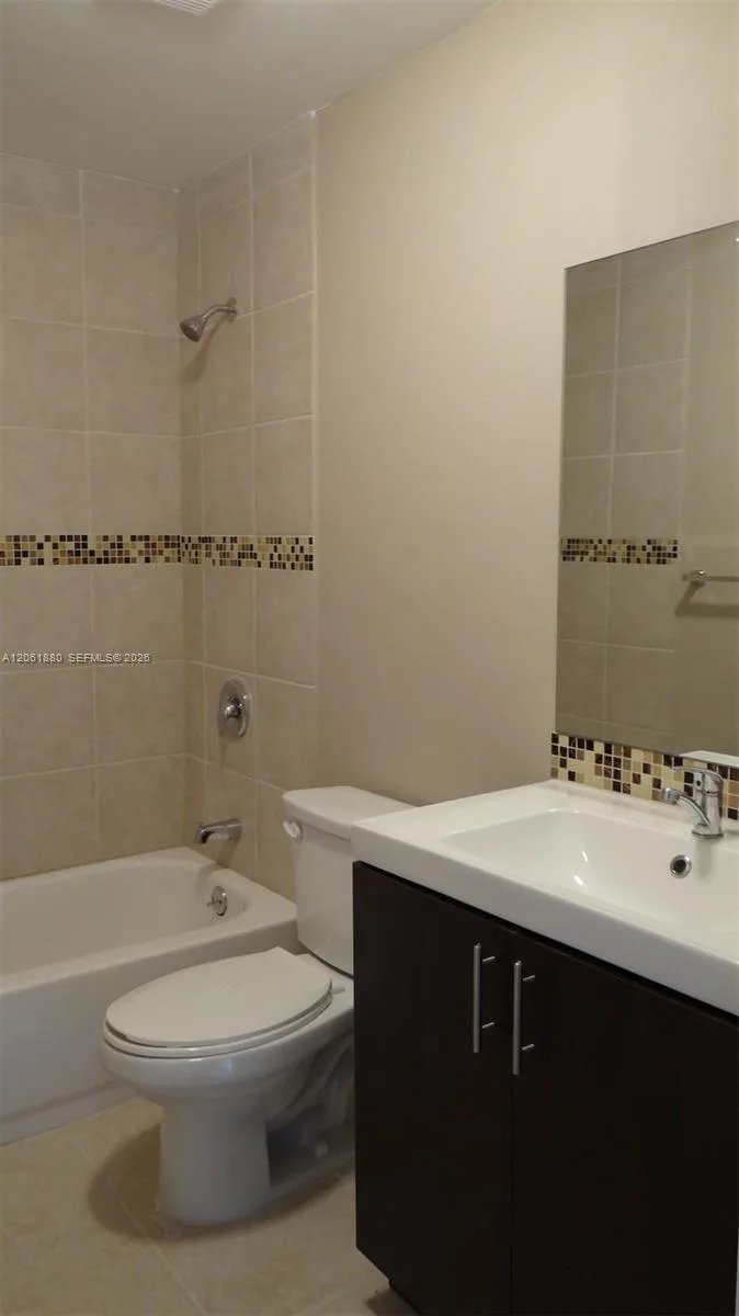 1469 SW 5th St # 1, Miami, FL 33135 photo 3