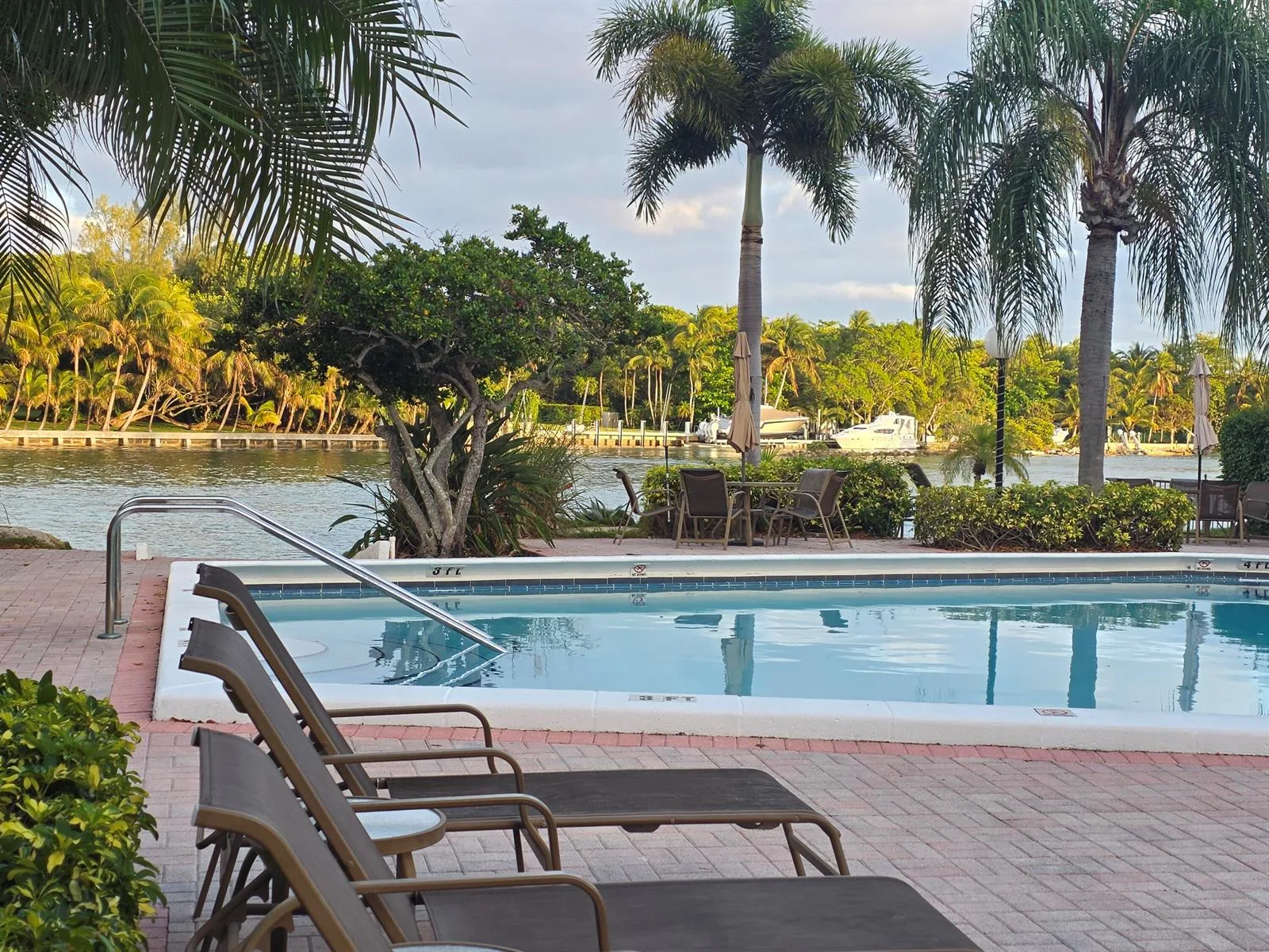 3100 NE 48th Court # 113, Lighthouse Point, FL 33064