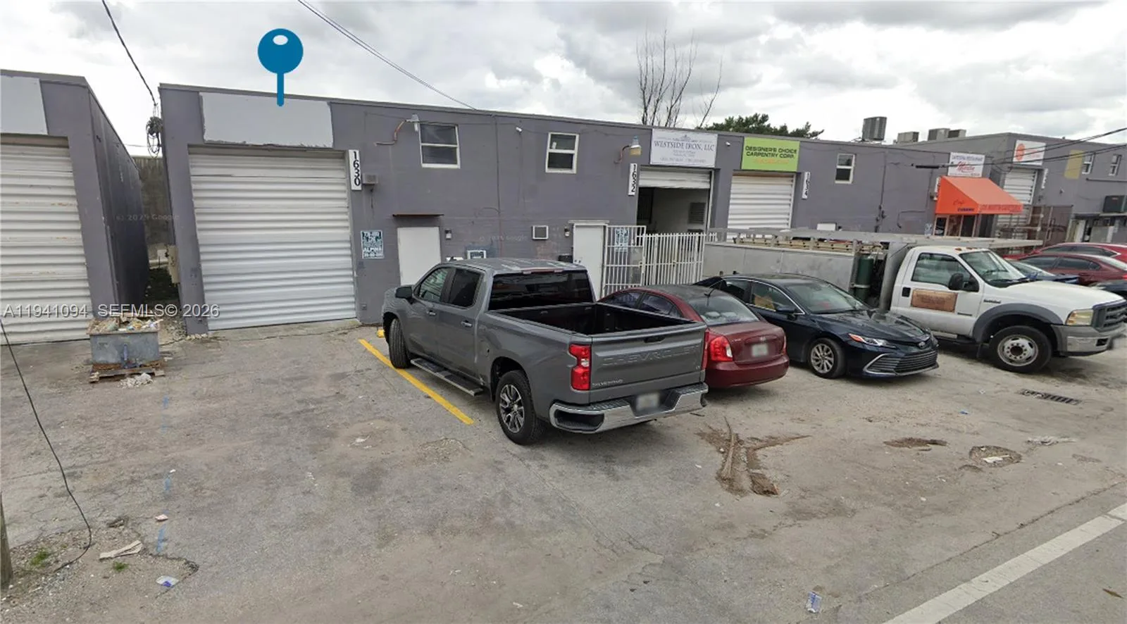 1630 W 33rd Pl, Hialeah, FL 33012