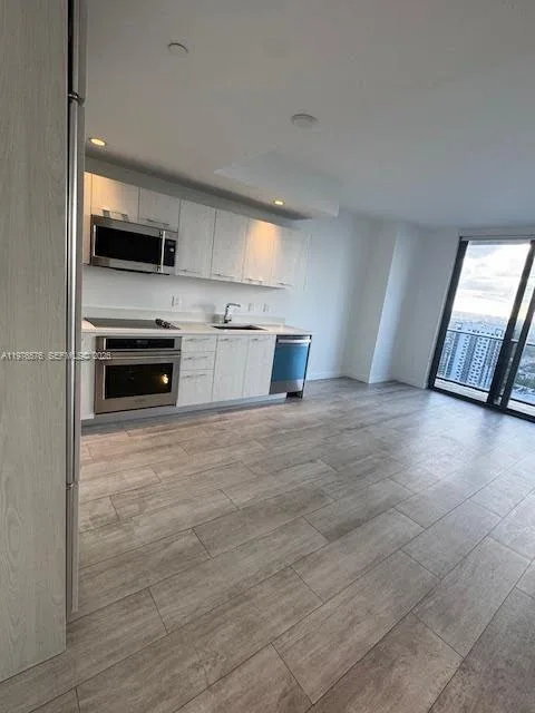 55 SW 9th St # 3307, Miami, FL 33130 photo 5
