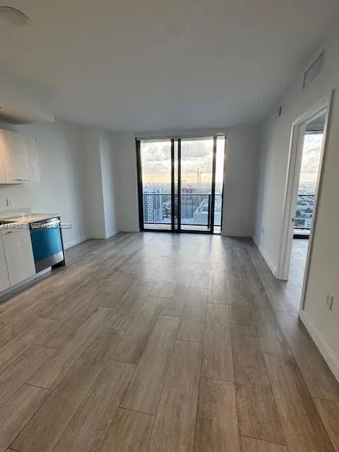 55 SW 9th St # 3307, Miami, FL 33130 photo 6