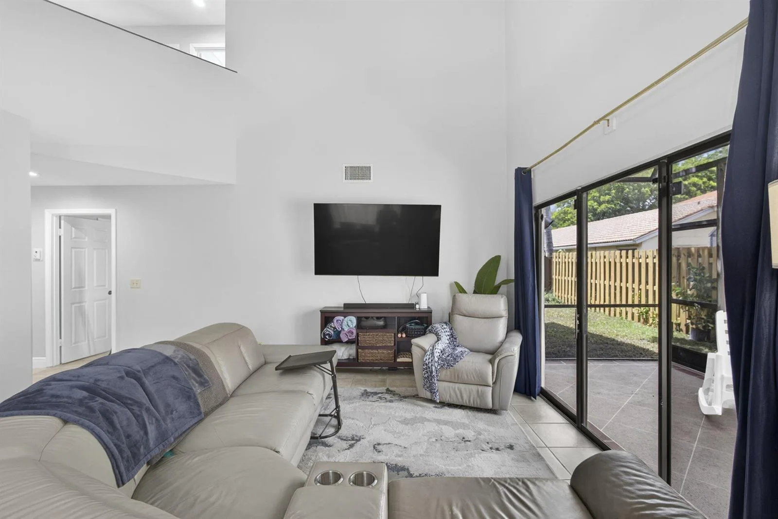 1726 SHORESIDE Circle, Wellington, FL 33414 photo 9