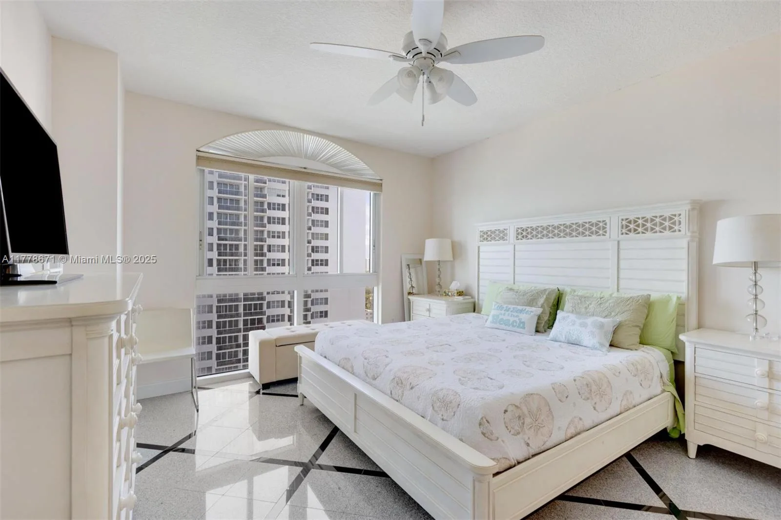 2080 S Ocean Dr # PH9, Hallandale Beach, FL 33009 photo 10