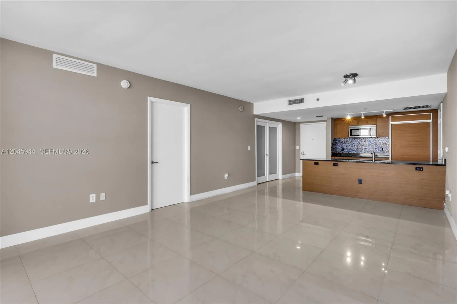 50 Biscayne Blvd # 4208, Miami, FL 33132 photo 5