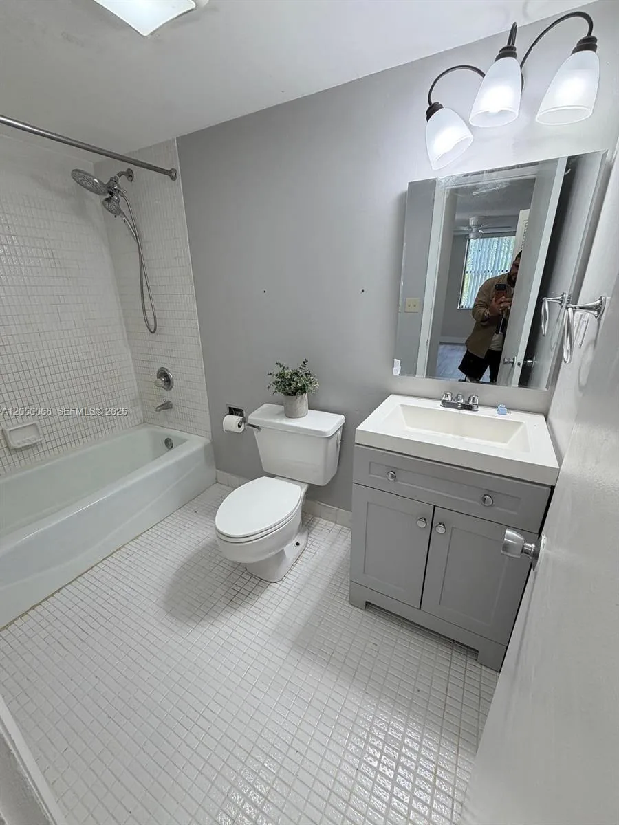 14421 N Kendall Dr # 412M, Miami, FL 33186 photo 12