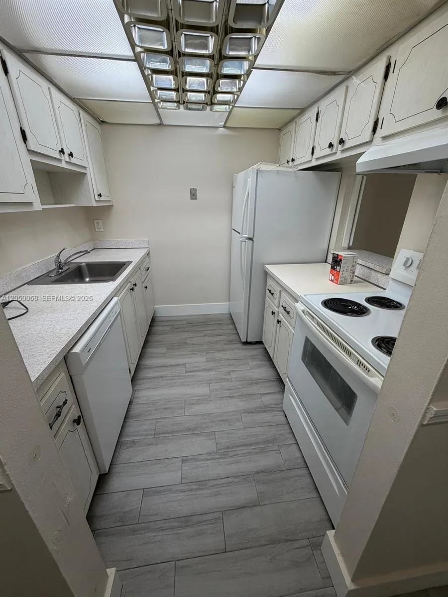 14421 N Kendall Dr # 412M, Miami, FL 33186 photo 6