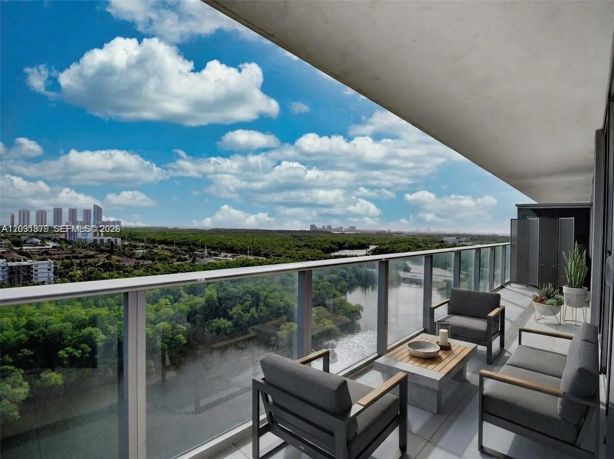 16385 Biscayne Blvd # 1615, North Miami Beach, FL 33160