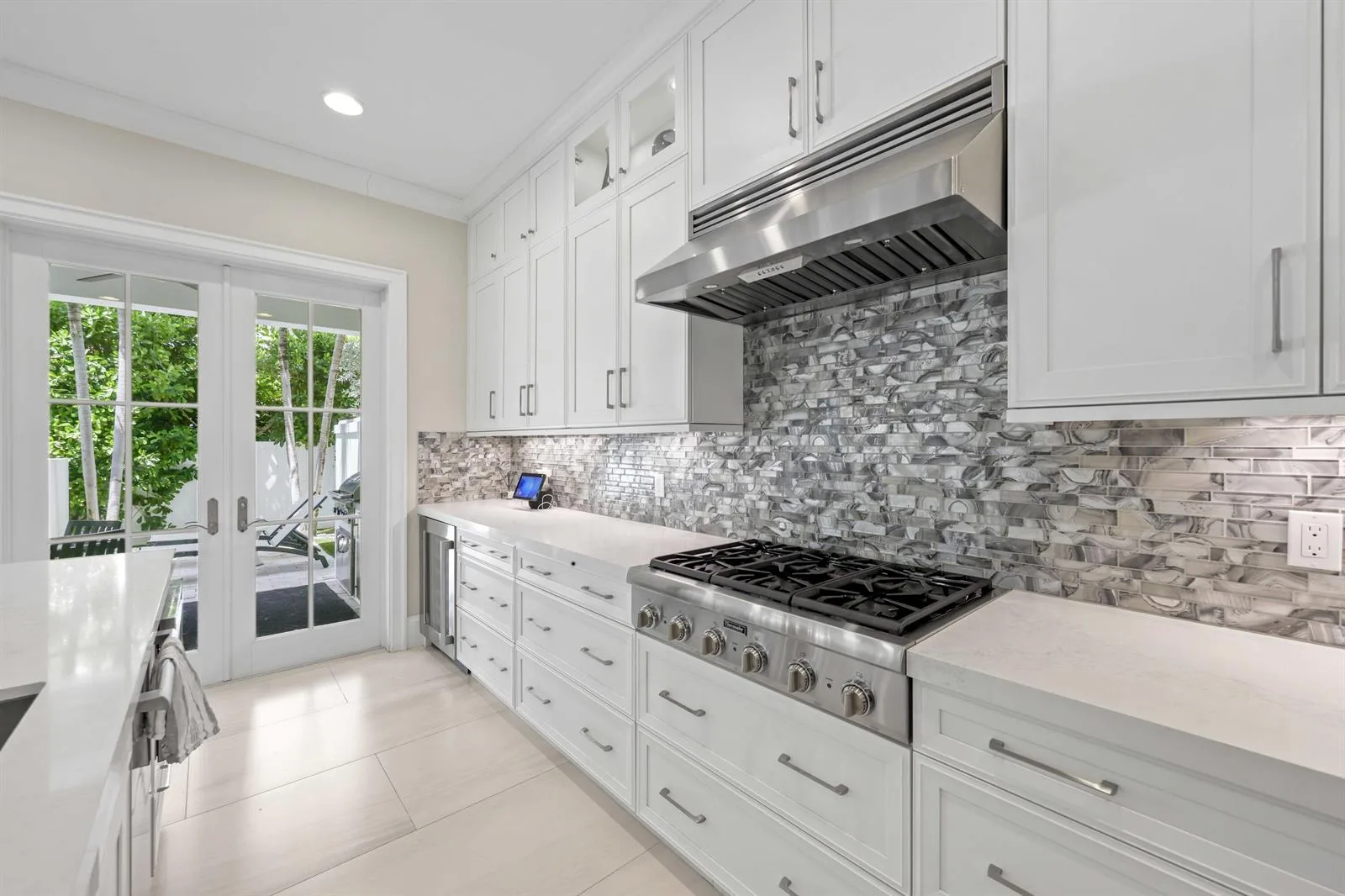 957 Sweetwater Lane, Boca Raton, FL 33431 photo 10