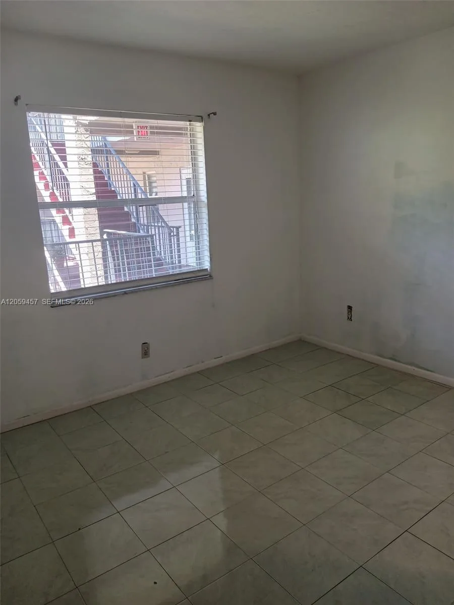 2821 Somerset Dr # 312, Lauderdale Lakes, FL 33311 photo 12
