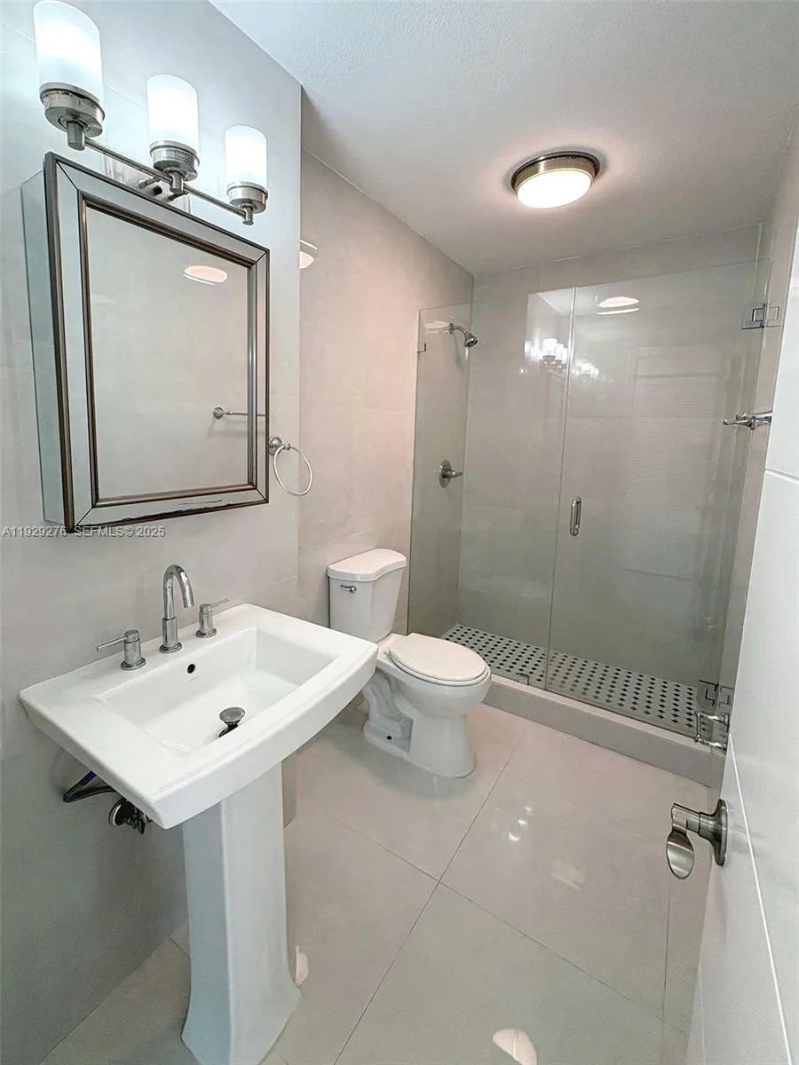 3079 NW 11th St # 3065, Miami, FL 33125 photo 13