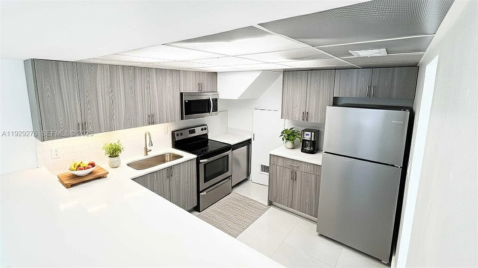 3079 NW 11th St # 3065, Miami, FL 33125 photo 9