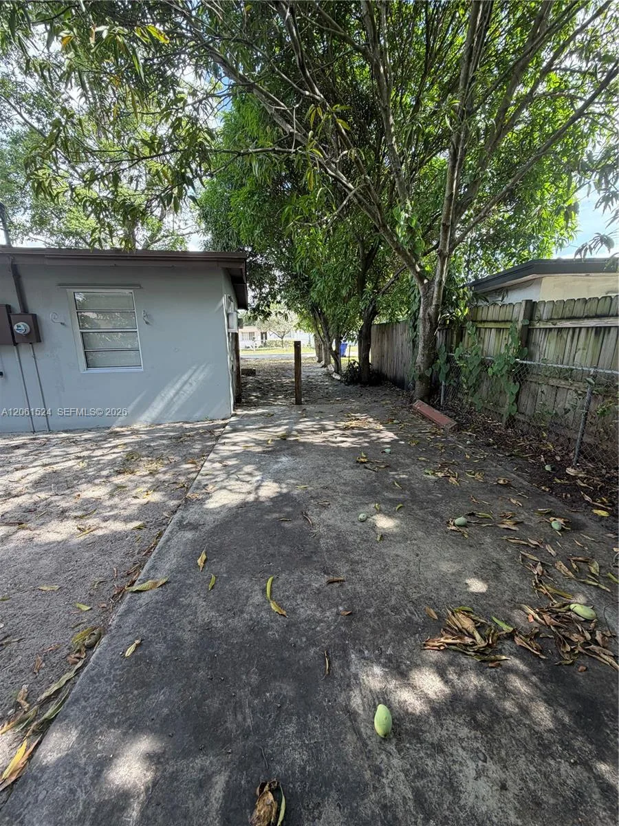 6110 Monroe St, Hollywood, FL 33023 photo 12