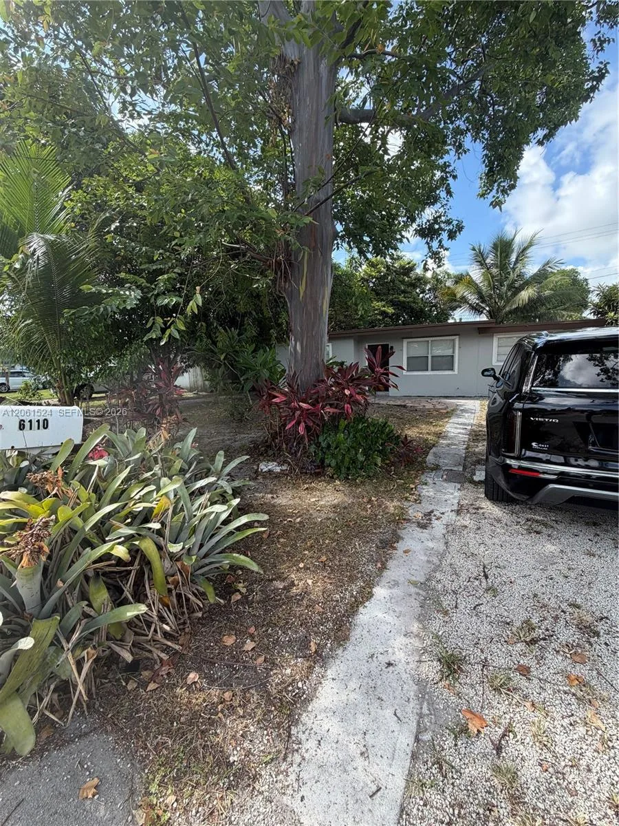 6110 Monroe St, Hollywood, FL 33023 photo 7