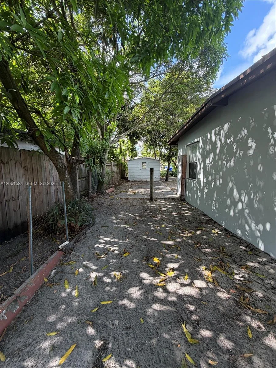 6110 Monroe St, Hollywood, FL 33023 photo 8
