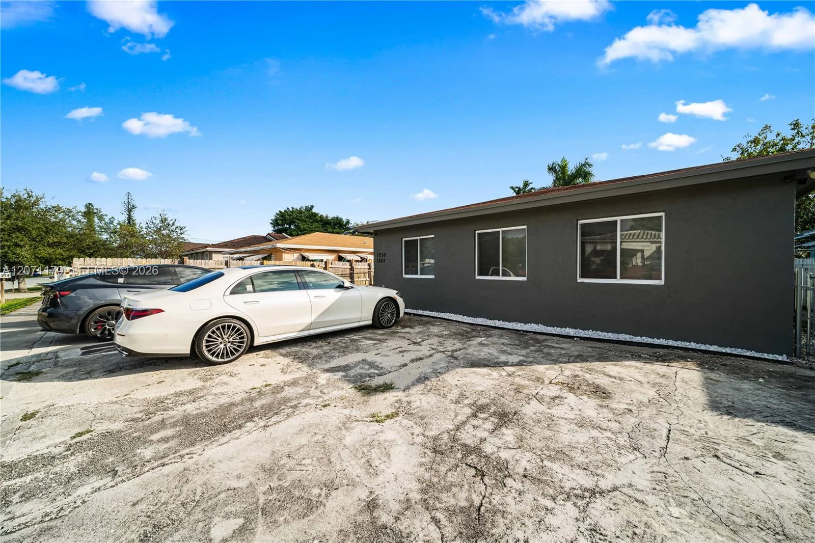 1250 NE 110th St # 1250, Miami, FL 33161