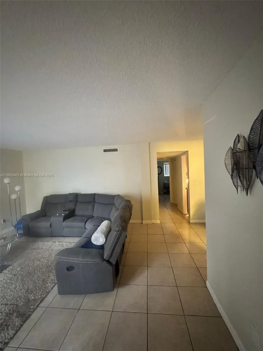 6900 SW 39th St # 106J, Davie, FL 33314 photo 8