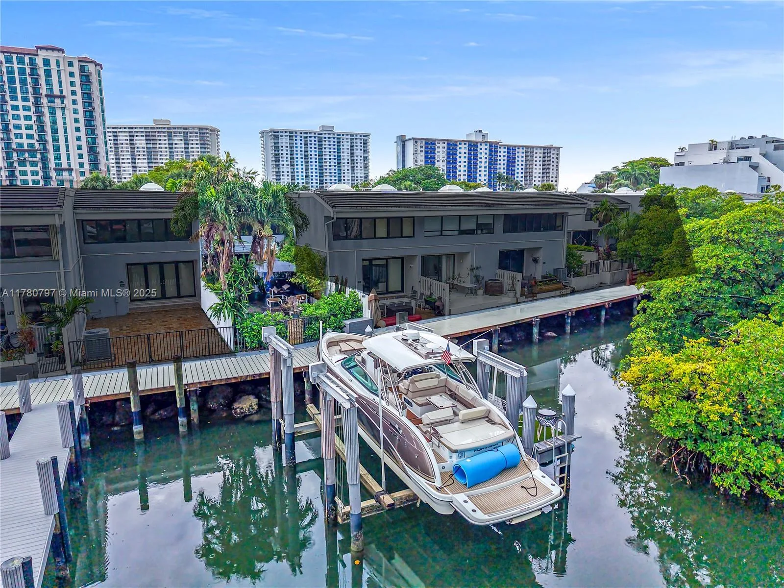 311 Poinciana Dr # 801, Sunny Isles Beach, FL 33160
