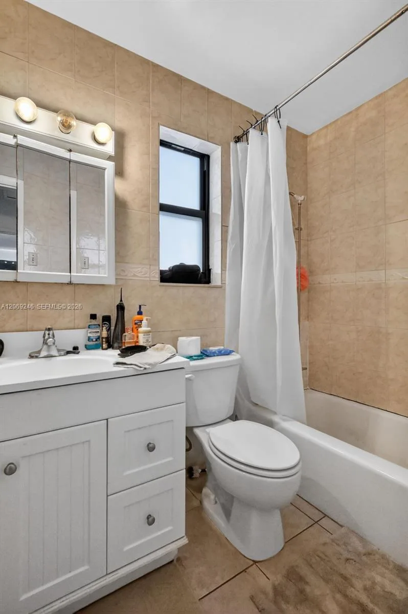 5816 Cleveland St # 2, Hollywood, FL 33021 photo 12