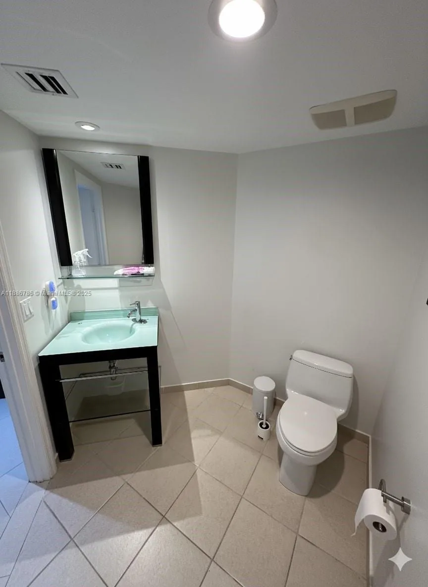 16699 Collins Ave # 1806, Sunny Isles Beach, FL 33160 photo 9