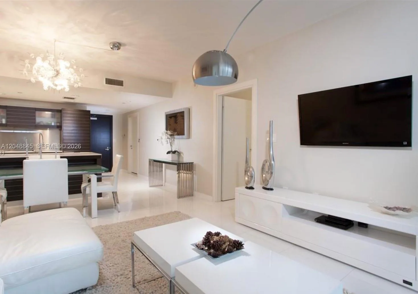 200 Biscayne Boulevard Way # 3209, Miami, FL 33131 photo 2