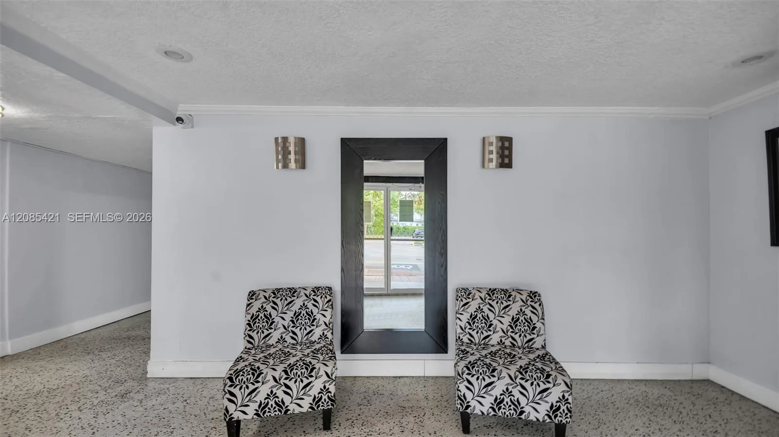 8001 Crespi Blvd # 4B, Miami Beach, FL 33141