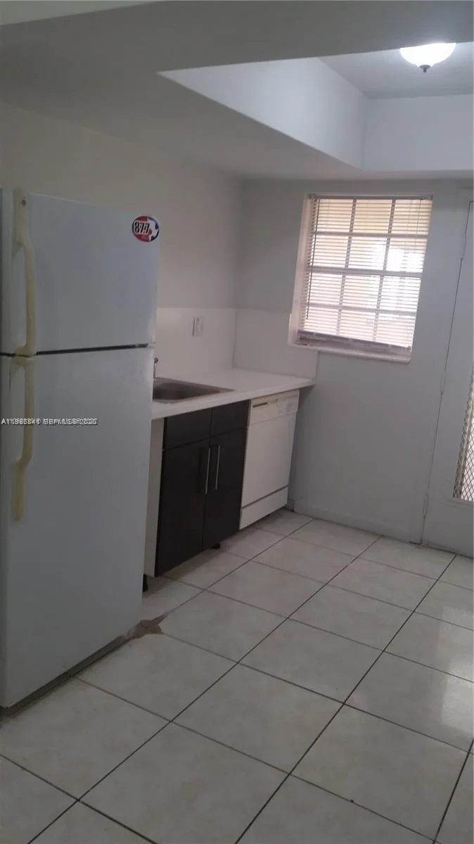 11840 NE 19th Dr # 27, North Miami, FL 33181