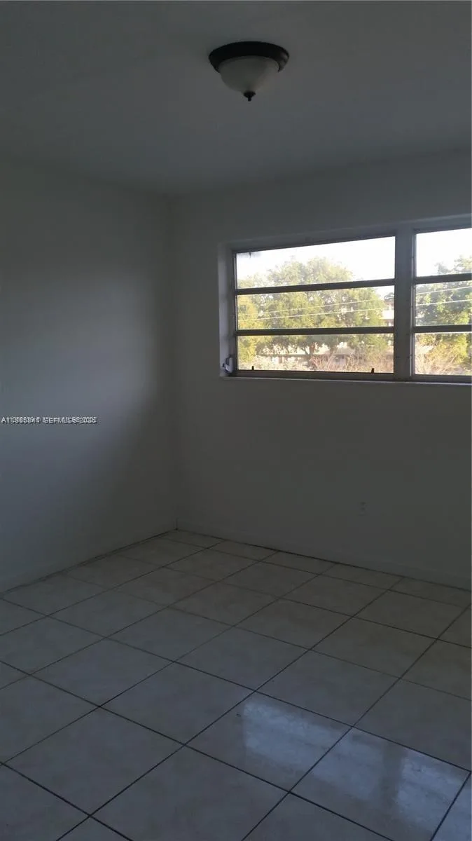 11840 NE 19th Dr # 27, North Miami, FL 33181 photo 11