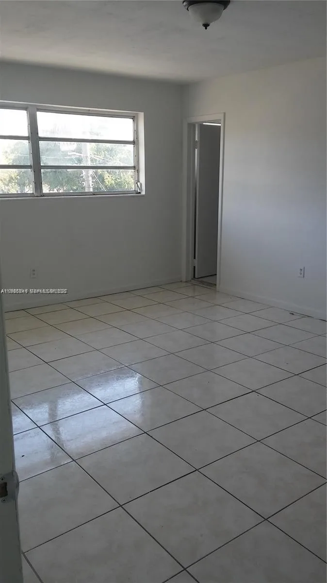 11840 NE 19th Dr # 27, North Miami, FL 33181 photo 6