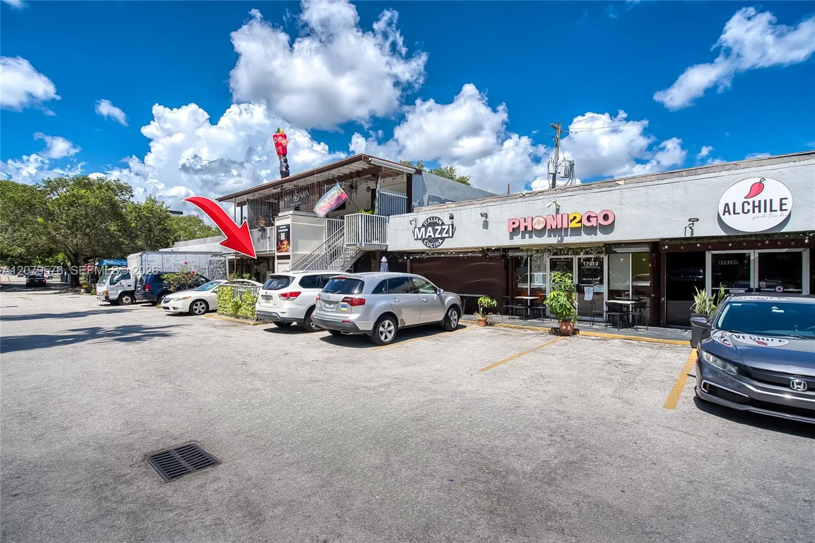 17010 W DIXIE HWY, North Miami Beach, FL 33160