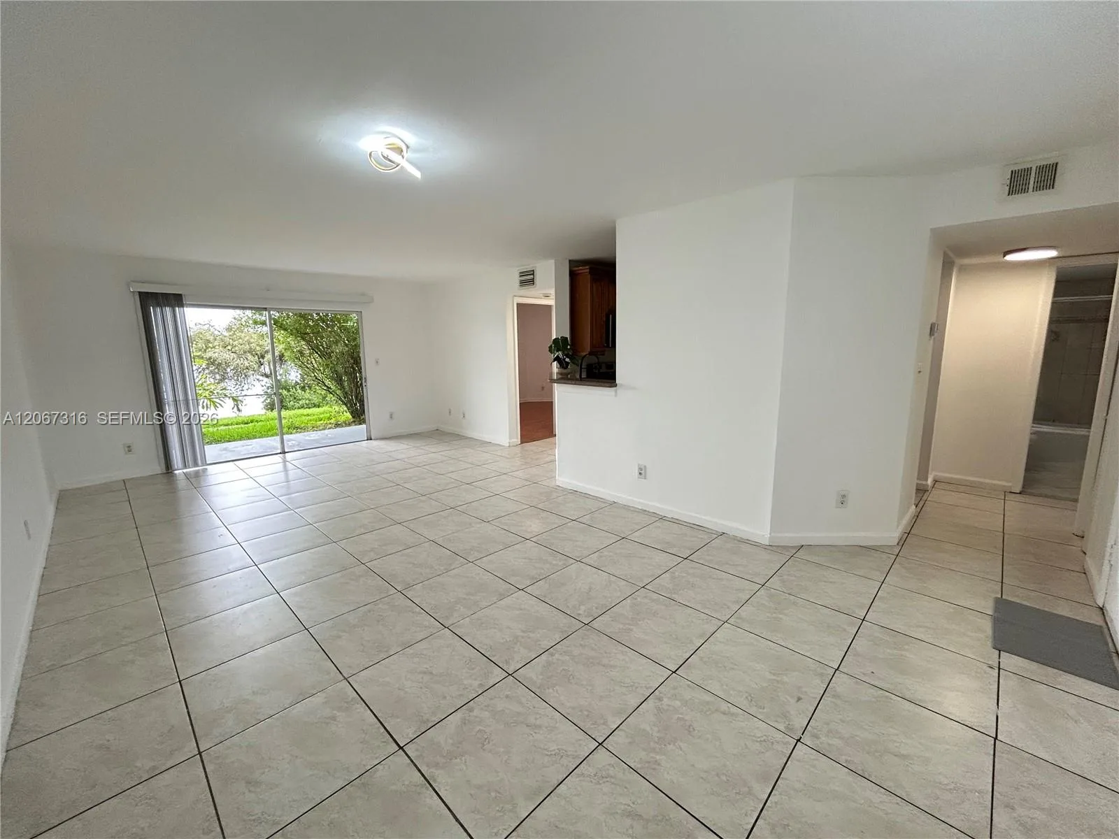 3409 NW 44th St # 106, Oakland Park, FL 33309 photo 5
