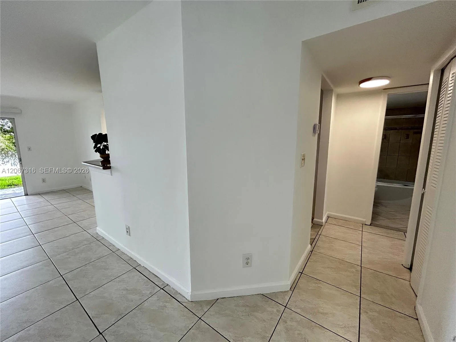 3409 NW 44th St # 106, Oakland Park, FL 33309 photo 9