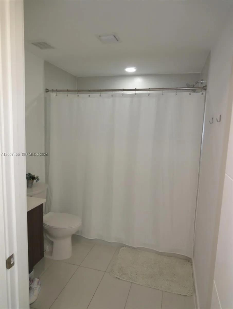 7825 NW 107th Ave # 221, Doral, FL 33178 photo 11