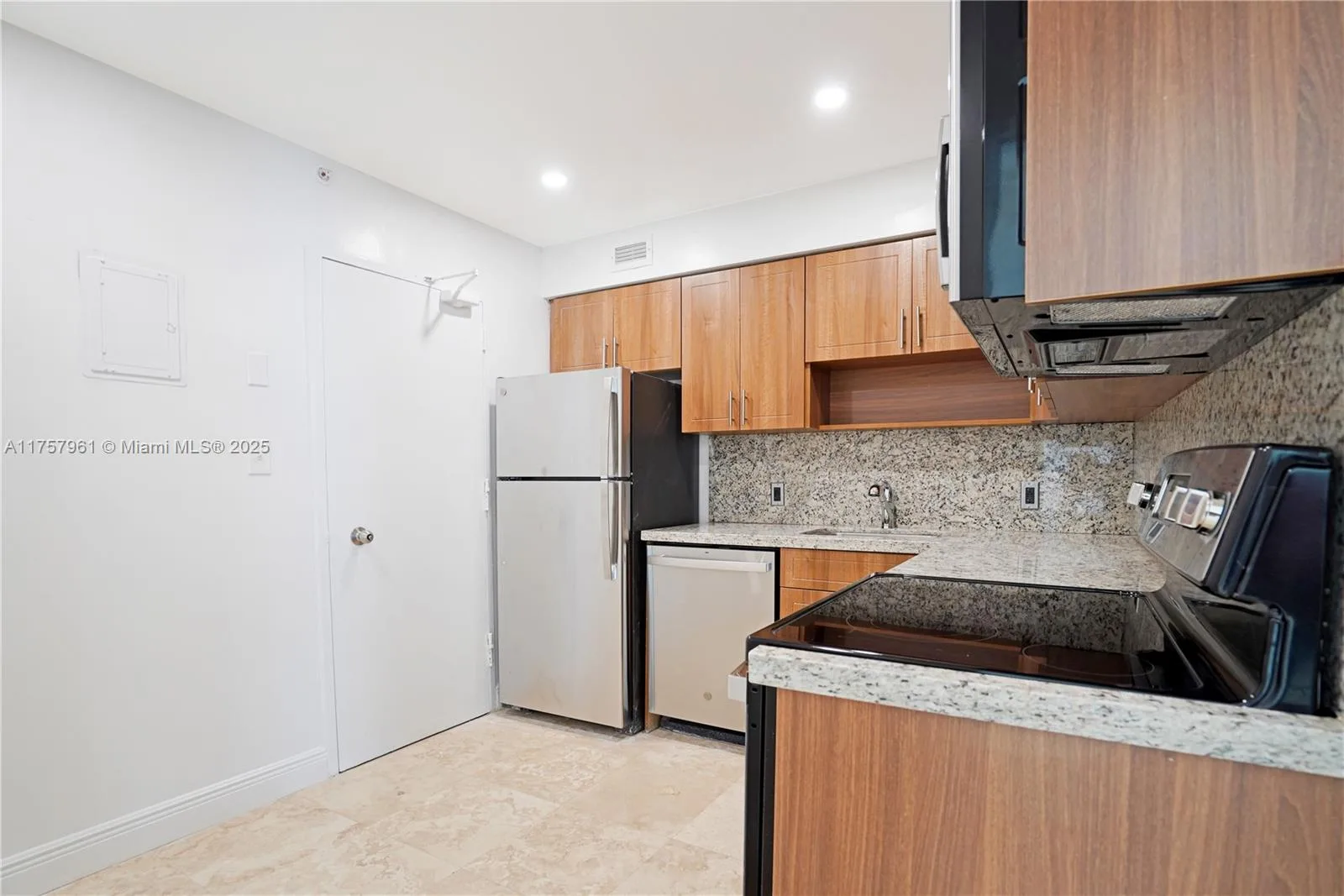 5101 Collins Ave # 14G, Miami Beach, FL 33140 photo 3