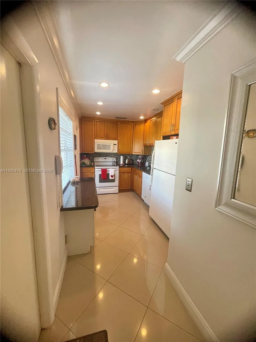 3940 NW 42nd Ave # 319, Lauderdale Lakes, FL 33319 photo 5