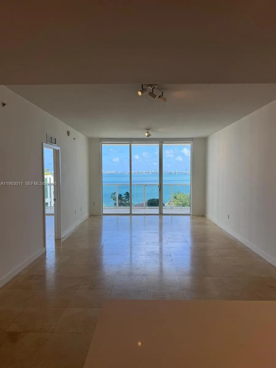 600 NE 27th St # 902, Miami, FL 33137 photo 2