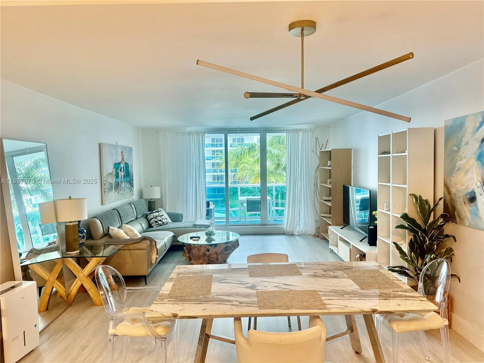 2301 Collins Ave # 619, Miami Beach, FL 33139