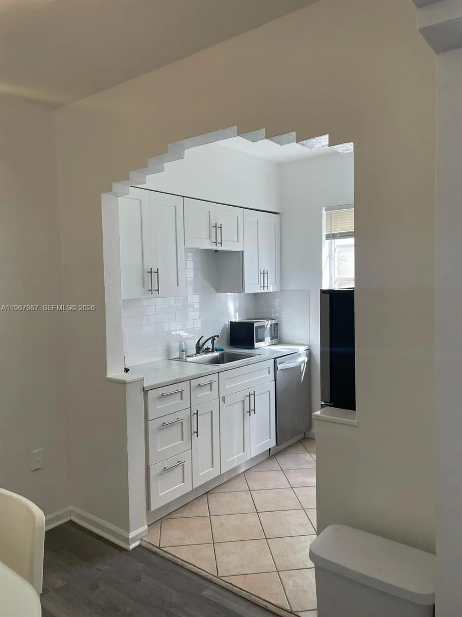 1611 Euclid Ave # 3, Miami Beach, FL 33139 photo 11