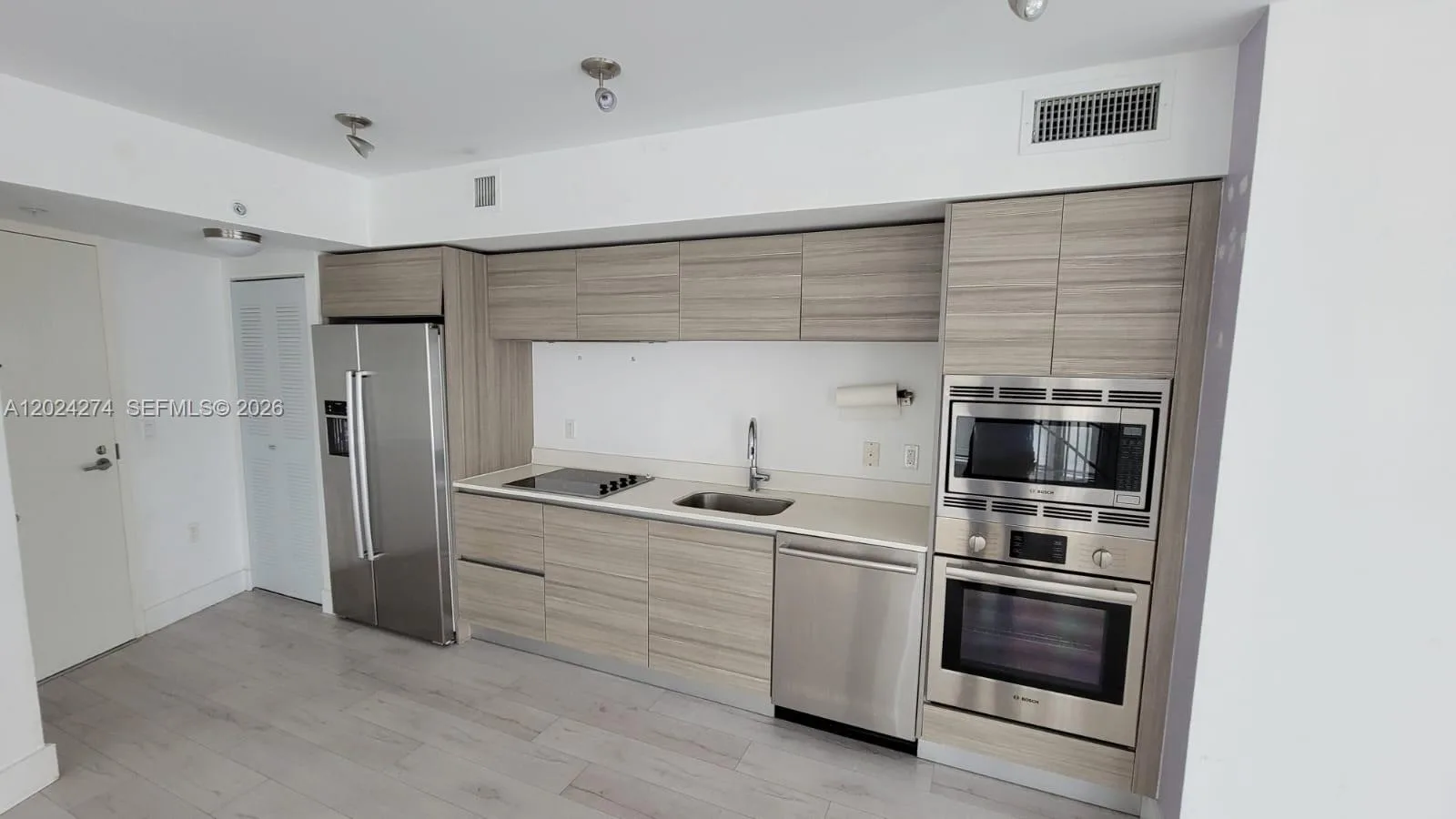 6620 INDIAN CREEK DR # 104, Miami Beach, FL 33141 photo 3