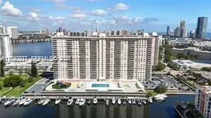 250 174th St # 1211, Sunny Isles Beach, FL 33160 photo 2