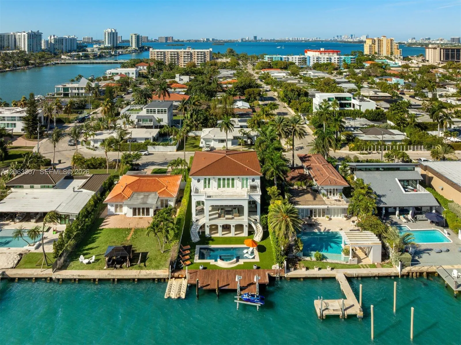 1460 S Treasure Dr, North Bay Village, FL 33141 photo 4