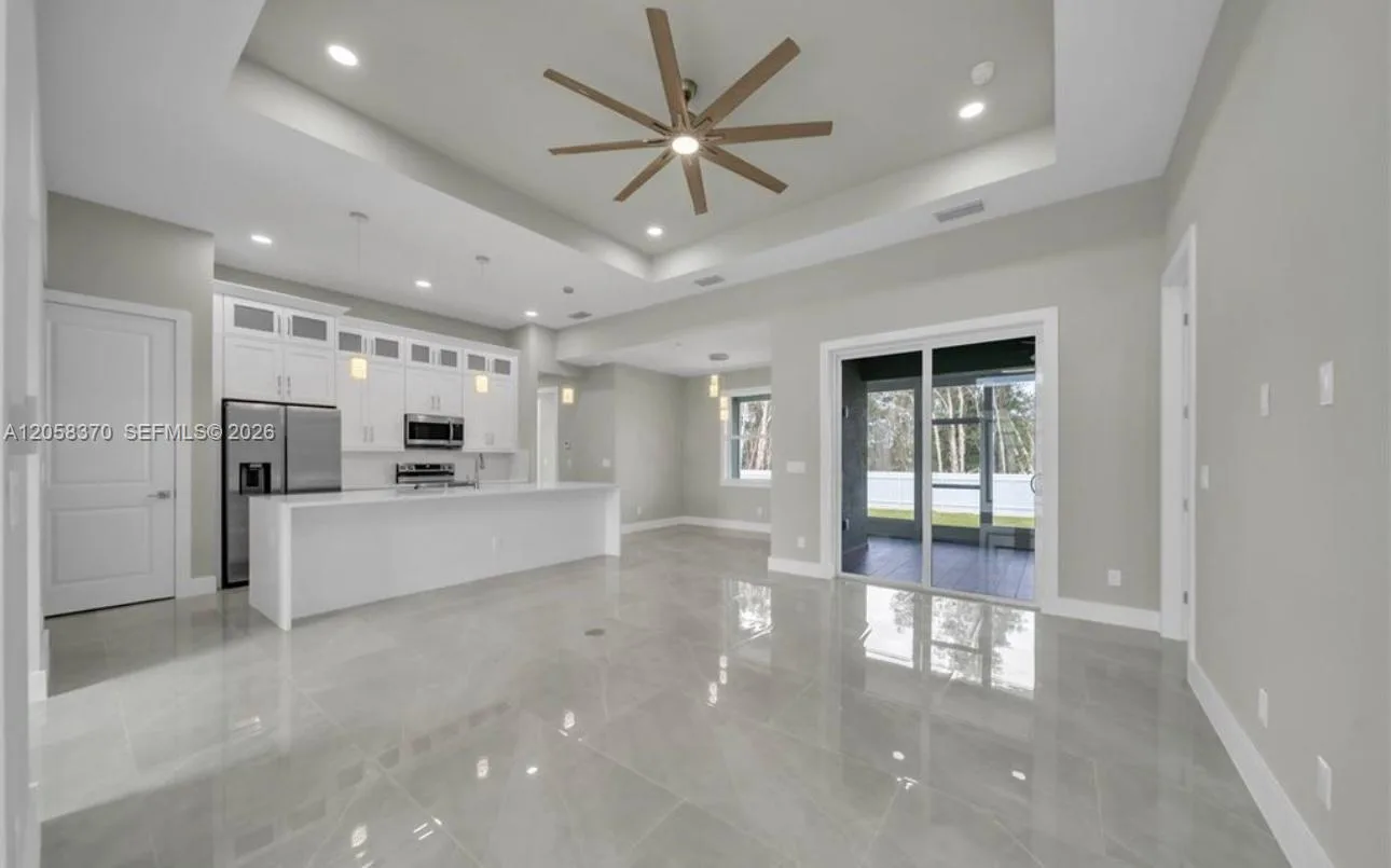 4205 NORA, Lehigh Acres, FL 33976 photo 4