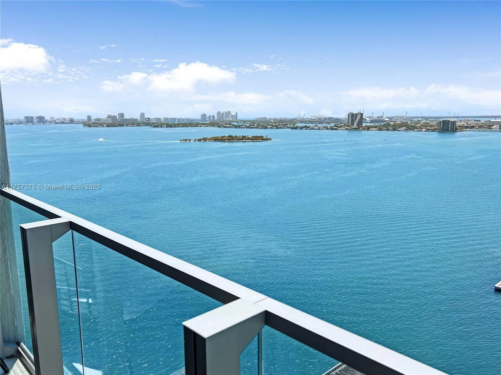2900 NE 7th Ave # 2008, Miami, FL 33137 photo 2