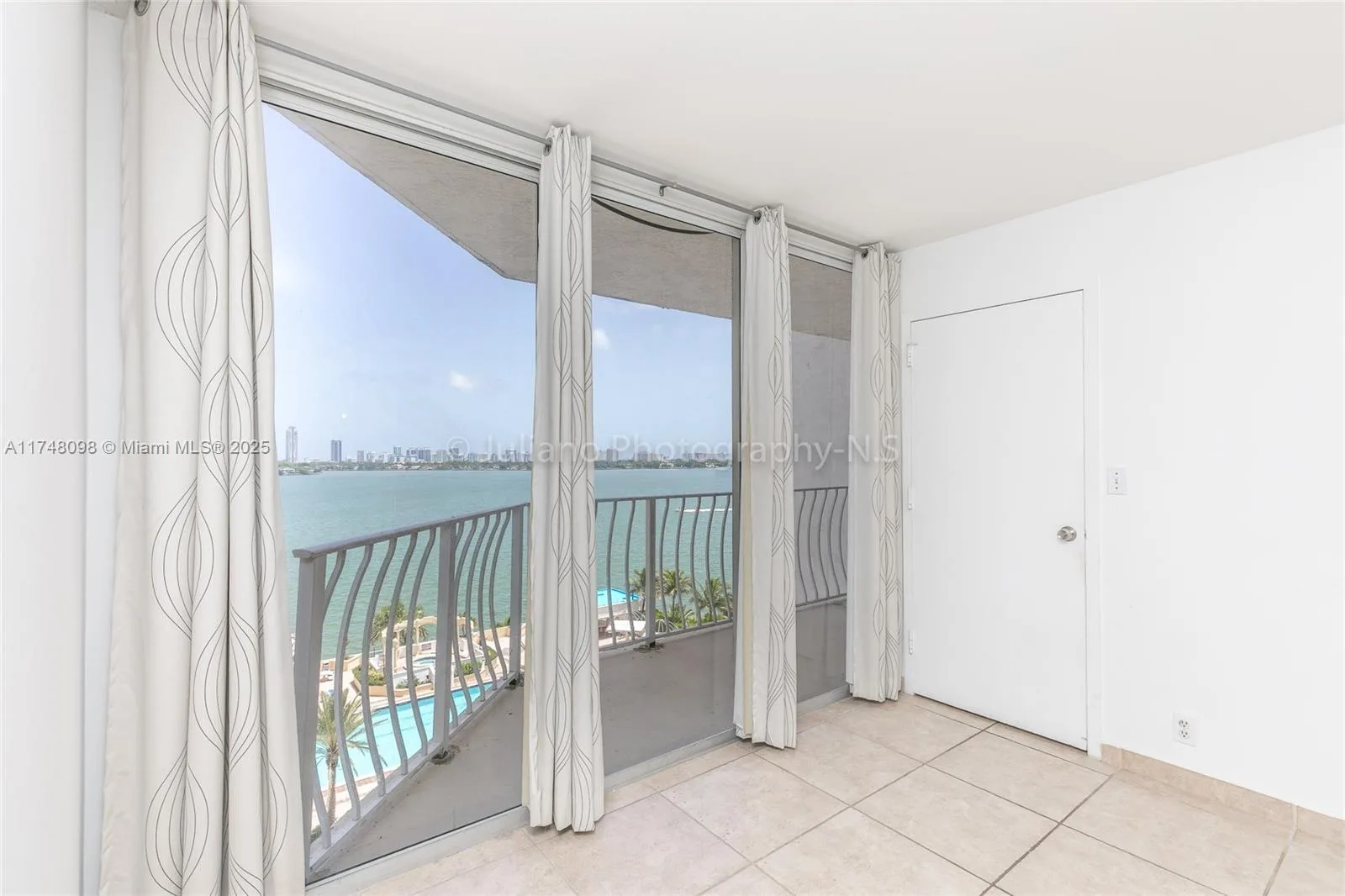 7601 E Treasure Dr # 1108, North Bay Village, FL 33141 photo 11