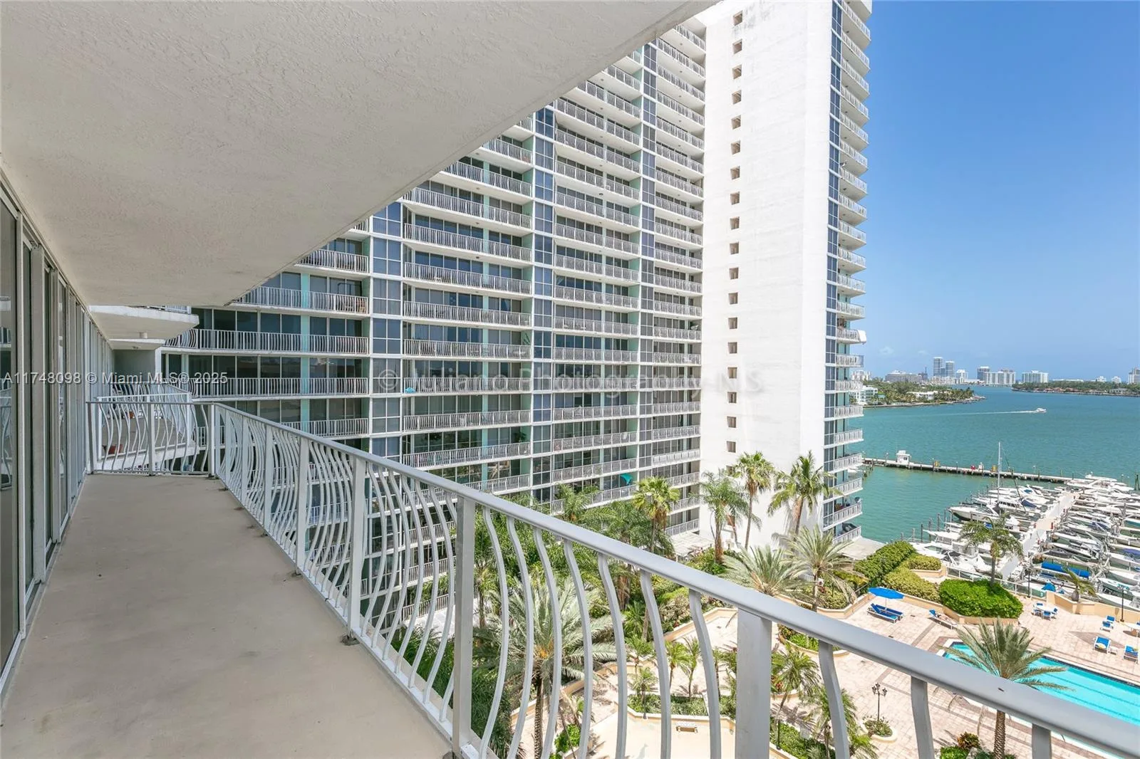 7601 E Treasure Dr # 1108, North Bay Village, FL 33141 photo 3
