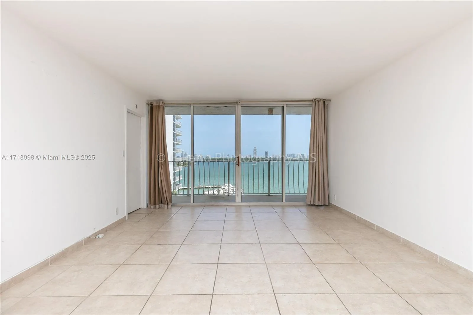 7601 E Treasure Dr # 1108, North Bay Village, FL 33141 photo 5